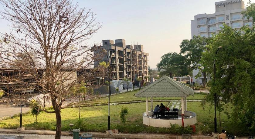 Marigold Stay Jambhulpada Exterior photo